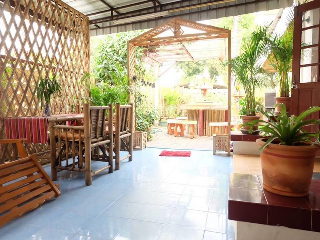 Hug Glur House&Hostel Chiang Mai Exterior foto