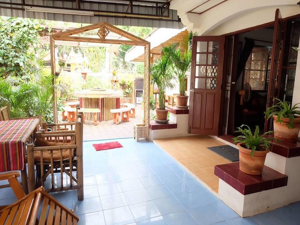 Hug Glur House&Hostel Chiang Mai Exterior foto